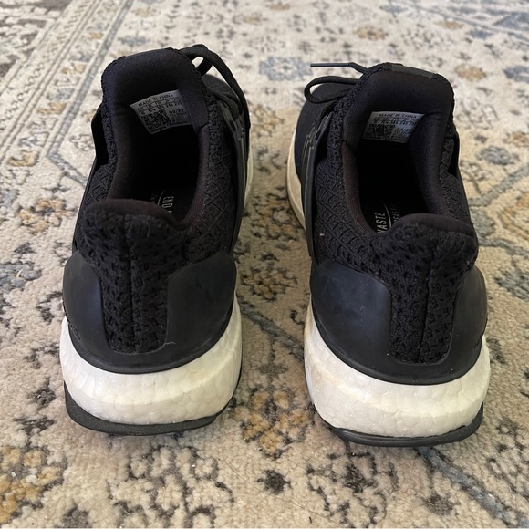 Adidas Ultraboost - Picture 7 of 14